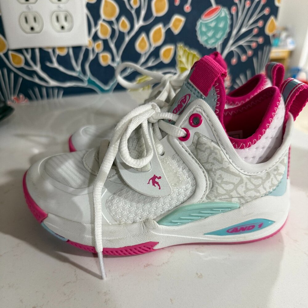 Kids And1 Basketball shoes size 12